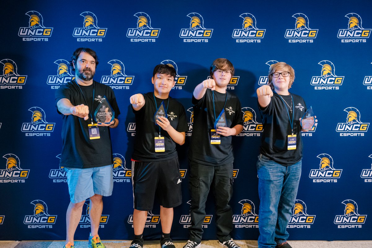 Introducing your champions for Rocket League from Reidsville High School! Congratulations to the team for their incredible performance! #curriculumfirst #esportsedu #highschoolesports @UNCG_Esports | @havlEsports | @ConsultwithEDGE | @horizonavl