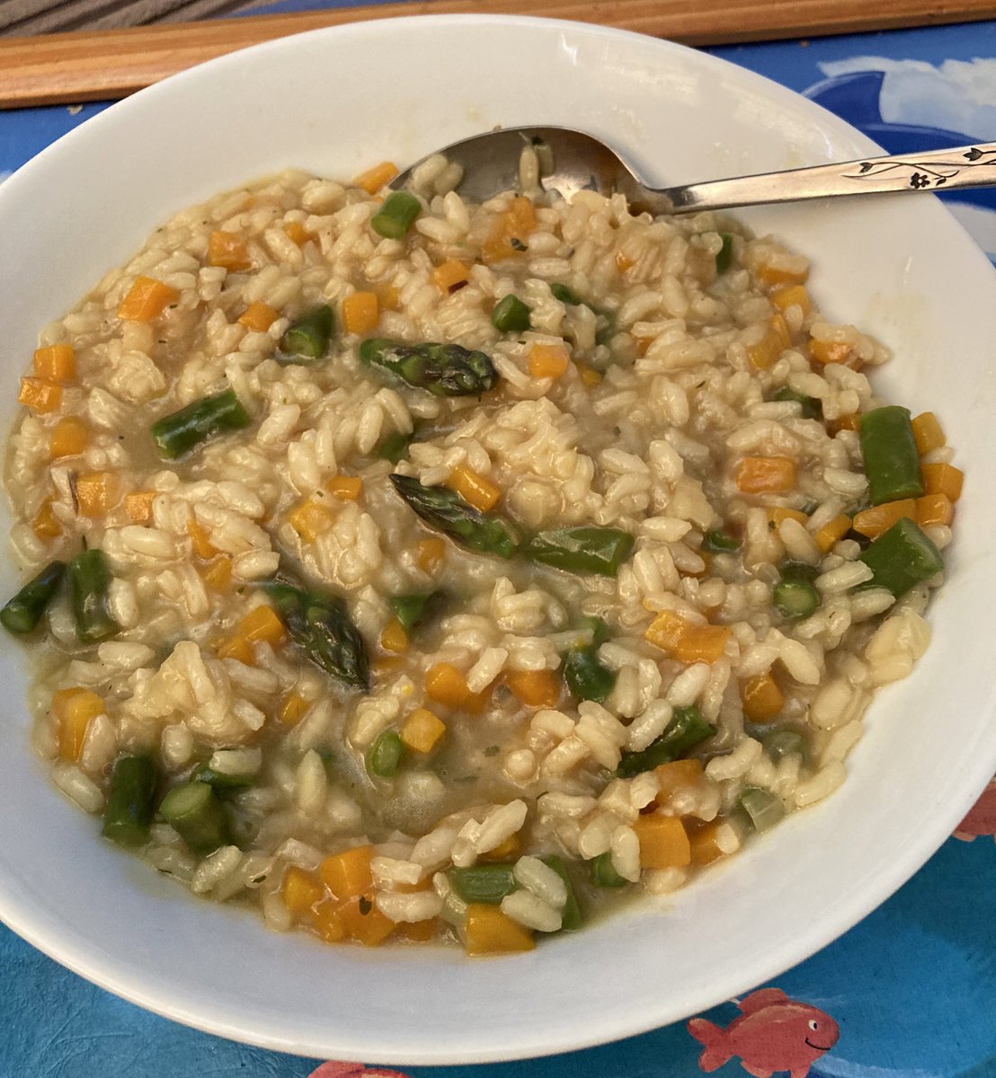 emmacook's tweet image. Friday night is veggie risotto night. Full of @BumblesGG gorgeous produce. Thanks guys 🥕🧅🧄🥰