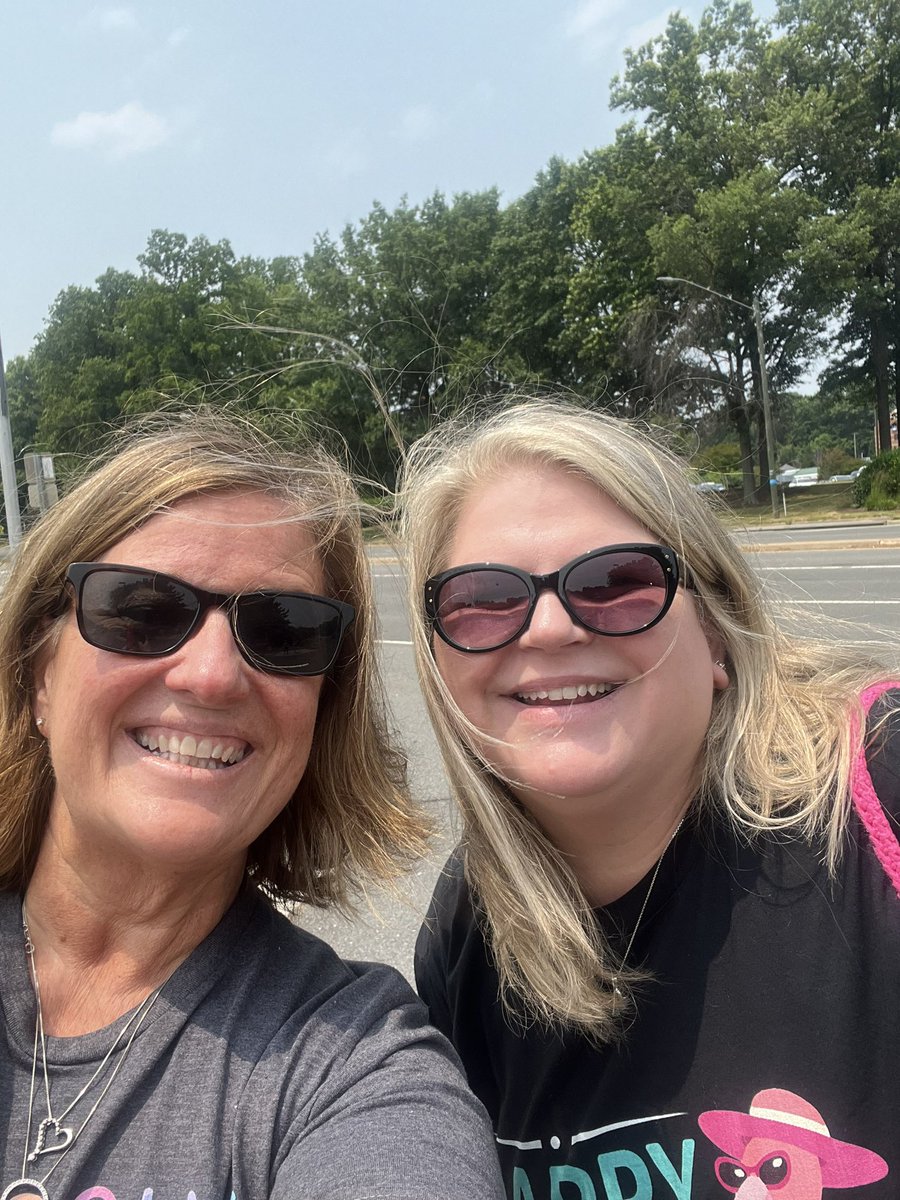 Our last day started with a 6th grade clap-in, 6th grade vs staff Connect 4, and ended with a staff goodbye complete with bubble- thanks for a great year Tigers❤️🐯🫧