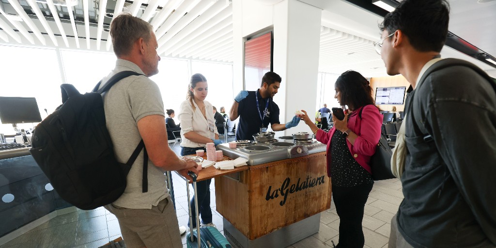 LondonCityAir's tweet photo. What’s sweeter than a flight from LCY? Free GELATO! 🍧 

Thank you @LaGelatiera, for serving up scoops of the sweet stuff to make our passenger's travels taste better. 

Don't worry if you missed out, they are back on 22 Jul and 4 Aug. 

⌚ #LoveYourTime  ✈️ #FlyLCY  💚 #LoveLCY https://t.co/yJVDo8YkFm