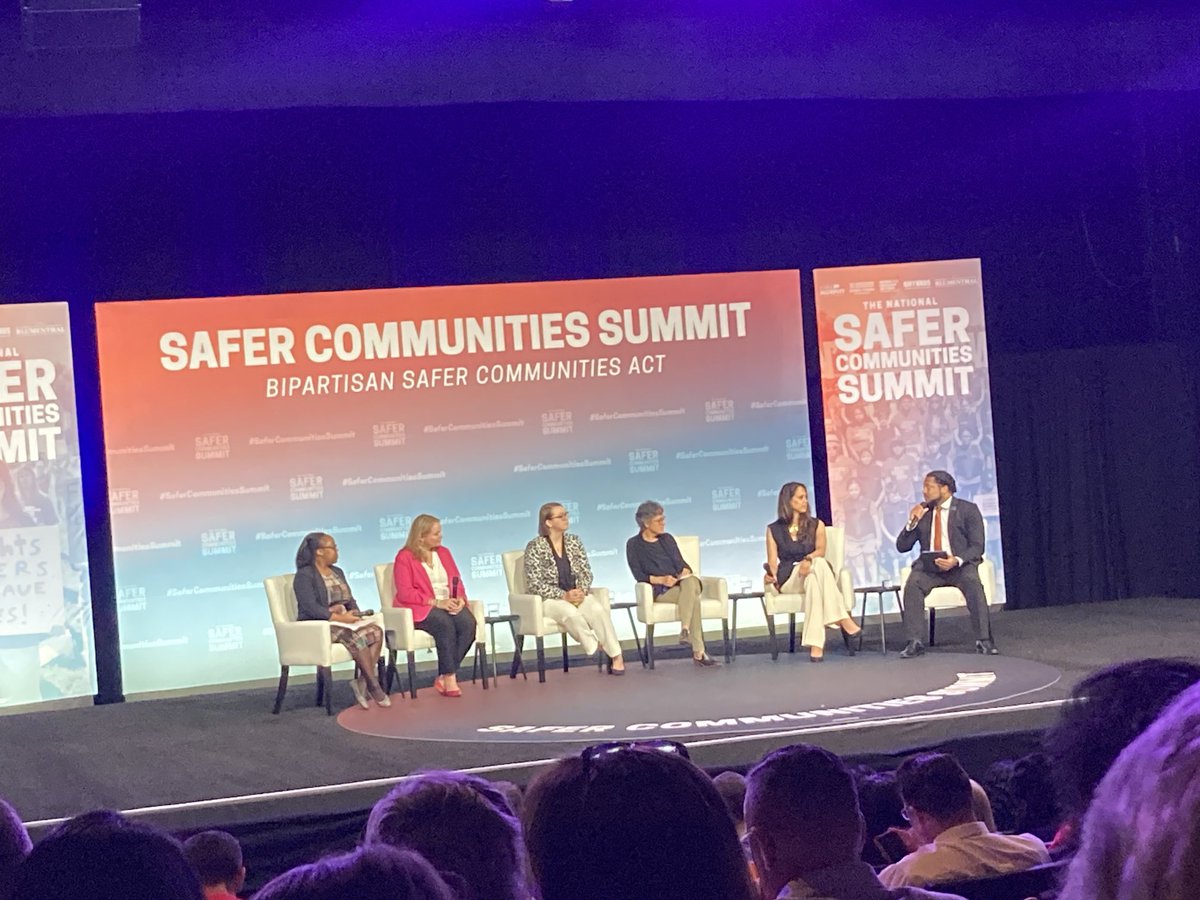 Learning how federal dollars support policy and program implementation at the state, local, and nonprofit levels. Prevention and healing are possible & imperative. 

@gregoryjackson @theamontanez
Molly Baldwin @SpenceCantrell @NicoleHockley @AdziVokhiwa

#SaferCommunitiesSummit