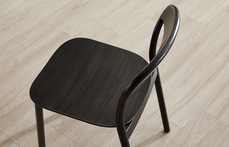 Crafted for style and comfort, Hanna has a modern sculptural quality that we love! New in Caviar, Hanna’s soft curves in earth friendly solid bamboo provide an elegant silhouette for any space.

greenington.com

#livegreenington #sustainablefurniture #modern #diningroom