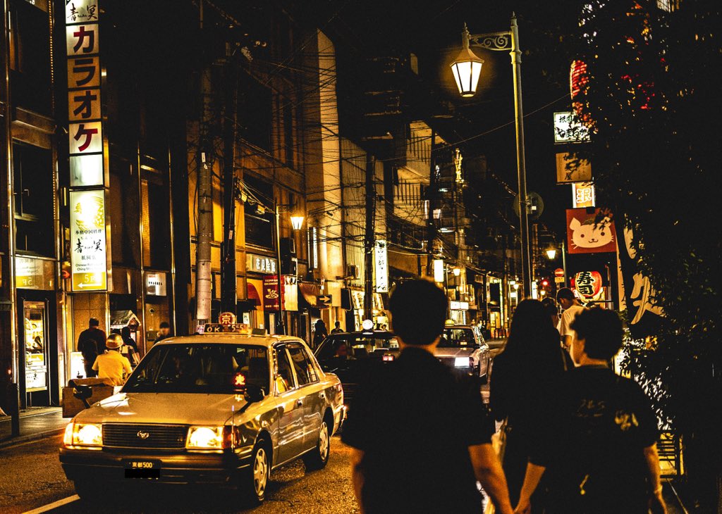 thebatt_'s tweet image. photo by 옹성우 📸

ชอบที่พี่องมักจะเดินอยู่ข้างหลัง ซึมซับบรรยากาศเมืองที่ไป ถ่ายนู่นถ่ายนี่ไปเรื่อย แล้วถ่ายผู้ร่วมทริปจากข้างหลังแบบนี้ ทั้งทริปเกียวโตกับครอบครัว ทริปอาเจนกับซอนเบนิม น่ารักมากๆ เป็นสวีทบอยที่สุดเลย

#SeeOngSoon (-16) ♡