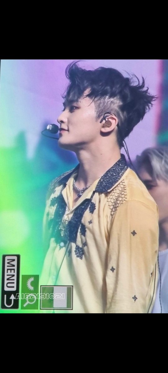 Bbyincess_'s tweet photo. MARK LEE UNDERCUT 😘😘 https://t.co/bOzygc5xId