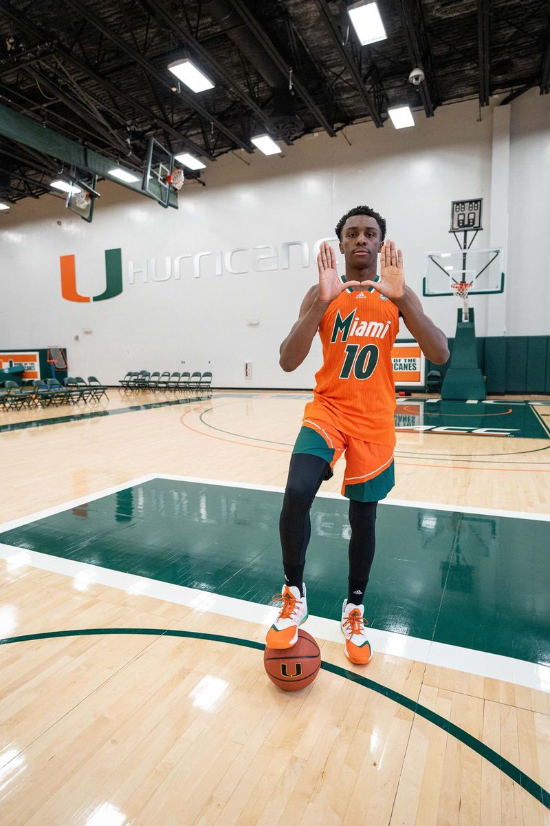 110% locked in. The time has come. Officially a CANE 
<a href="/CanesHoops/">Canes Men’s Basketball</a>
This for you Pops🙏🏽🕊️
