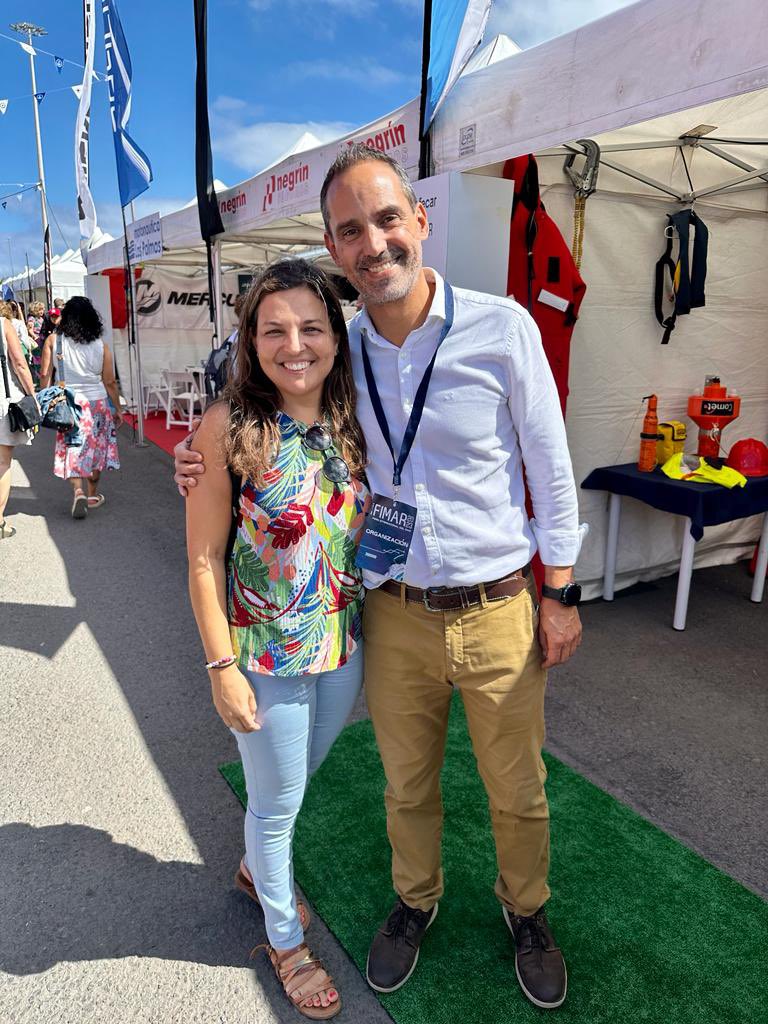 OpenPLAS's tweet image. Hoy en #FIMAR con la @fccmar_ulpgc 😃. Momento para conectar con alumnos, antiguos compañeros y compañeros de siempre 😃, además de hacer nuevas relaciones