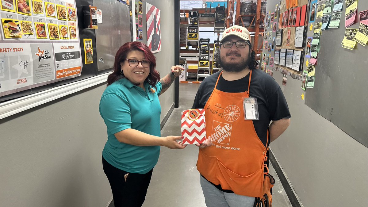 Happy anniversary Stin!!! 
Thank you for your hardwork and dedication! 
We appreciate you!!!