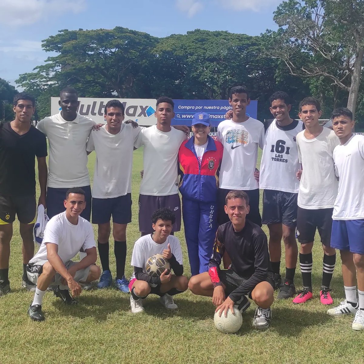 Ext_Isabelica's tweet photo. 16Junio2023 Unefa Extensión La Isabelica Presente en el Triangular Deportivo.... Cojedes-Carabobo
@Unefa_VEN
@otaizacastillo
@UnefaVrrCentral
@UnefaNagua
@asypc
#deporte
#futbol
#TrabajoEnEquipoTriunfoSeguro https://t.co/GHnFPuXCX5