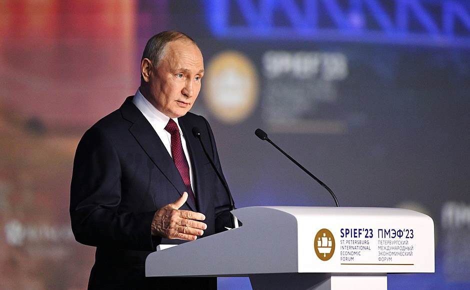 ActualidadRT's tweet photo. ⚡️ Putin: Los Leopard arden y también lo harán los F-16 https://t.co/Yqgw28qGCs
