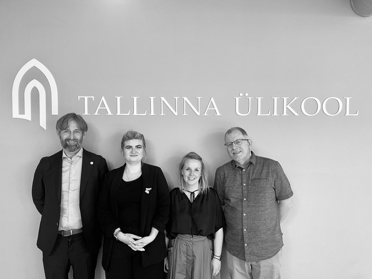 So happy for Linda Helene Sillat who defended her Phd thesis today. Proud supervisors me and Mart Laanpere and opponent Rune Johan Krumsvik.