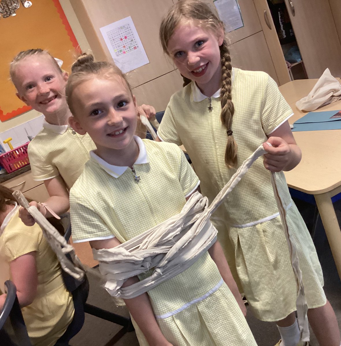 Miss Hardman 3H tweet media