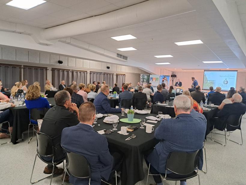 Choose Cornwall (@choosecornwall) on Twitter photo Great turnout for the SDG Warden's Breakfast in Winchester.
Resiliency and Economic Development. <a href="/SDGCounties/">SDG Counties</a> #WhereOntarioBegan Great turnout for the SDG Warden's Breakfast in Winchester.
Resiliency and Economic Development. <a href="/SDGCounties/">SDG Counties</a> #WhereOntarioBegan