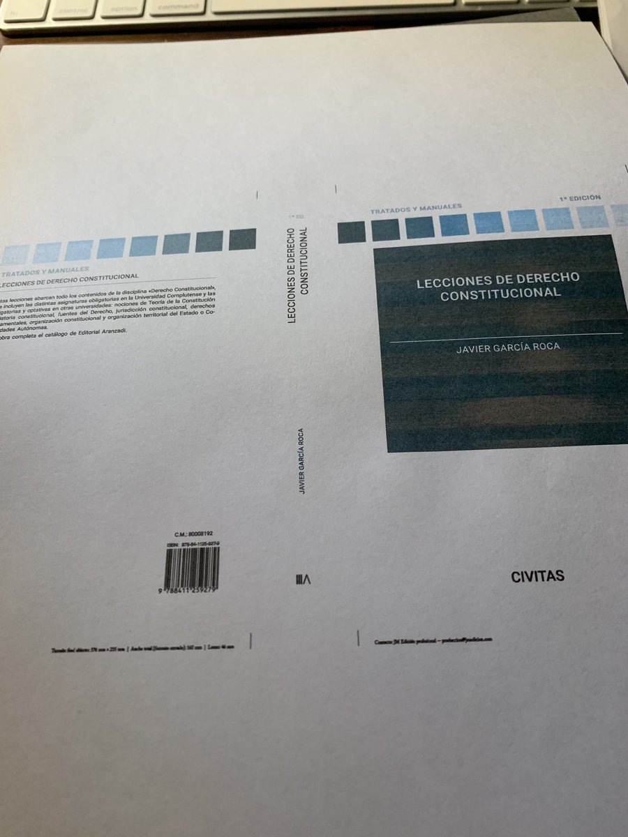A finales de agosto o la primera semana de septiembre salen una Lecciones de Derecho Constitucional que he escrito tras muchos años de docencia y aúnan información y reflexion. Han sido ya ensayadas muchas de ellas con alumnos.