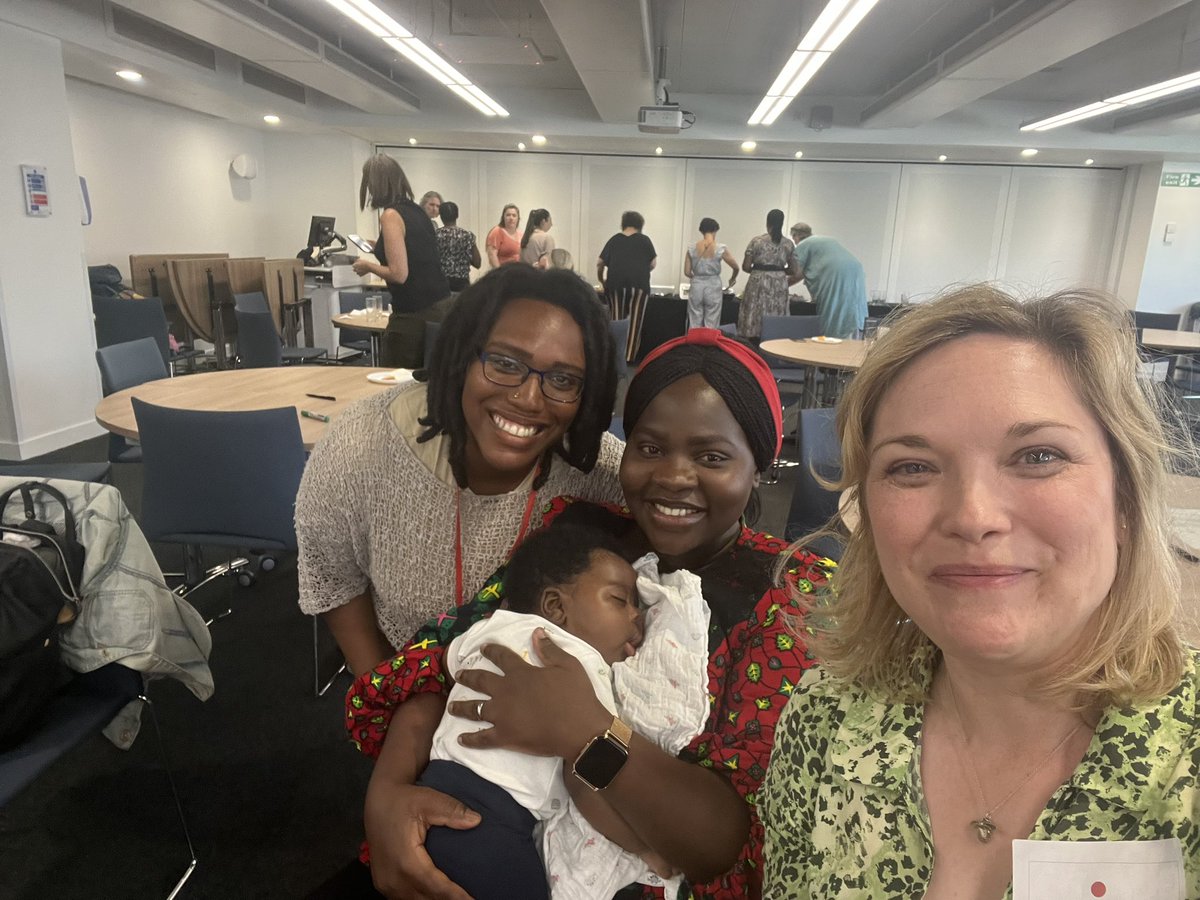 Having a wonderful day talking all things #pregnancycircles. How do we move this model forward? Women love it, #midwives love and #healthvisitors too! Lovely to meet @katebrintworth and spend time with the @REACHpregnancy @GroupCare1000 team. @joanna_keable @NHSHarlow