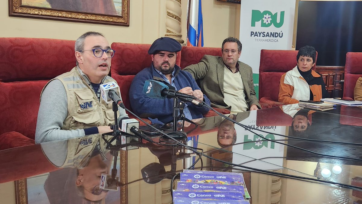 INE Uruguay (@ine_uruguay) on Twitter photo ¡Parte del recorrido por el litoral del país! Nos reunimos con el Secr. Gral. de la Intendencia de #RioNegro Pablo Flores y la Com. Deptal, también visitamos #Paysandú y a su Intendente Nicolás Olivera, el Secr. Gral Fermin Farinha y la Com. Deptal <a href="/IntRioNegro/">Intendencia Río Negro</a> <a href="/idpaysandu/">Intendencia de Paysandú</a> ¡Parte del recorrido por el litoral del país! Nos reunimos con el Secr. Gral. de la Intendencia de #RioNegro Pablo Flores y la Com. Deptal, también visitamos #Paysandú y a su Intendente Nicolás Olivera, el Secr. Gral Fermin Farinha y la Com. Deptal <a href="/IntRioNegro/">Intendencia Río Negro</a> <a href="/idpaysandu/">Intendencia de Paysandú</a>