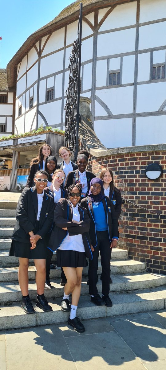 Great day @The_Globe with @HarrisGirlsED year10 @HFexperience tour and workshop really engaging Jimmy Walters our practitioner. Thanks to @The_Globe for organising.