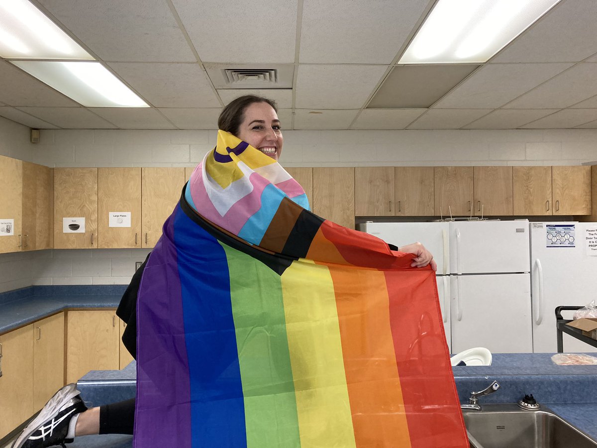 LBP_GSA's tweet photo. Ms. Hollick was chosen by our 7-8 GSA &amp; Ms. Marques-Pereira was chosen by our HS GSA to be Allies of the Week! Thank you for being such fierce advocates for your 2SLGBTQ students! ❤️ @MsHollick @LBPearsonOCSB https://t.co/oc91KY7Qkx