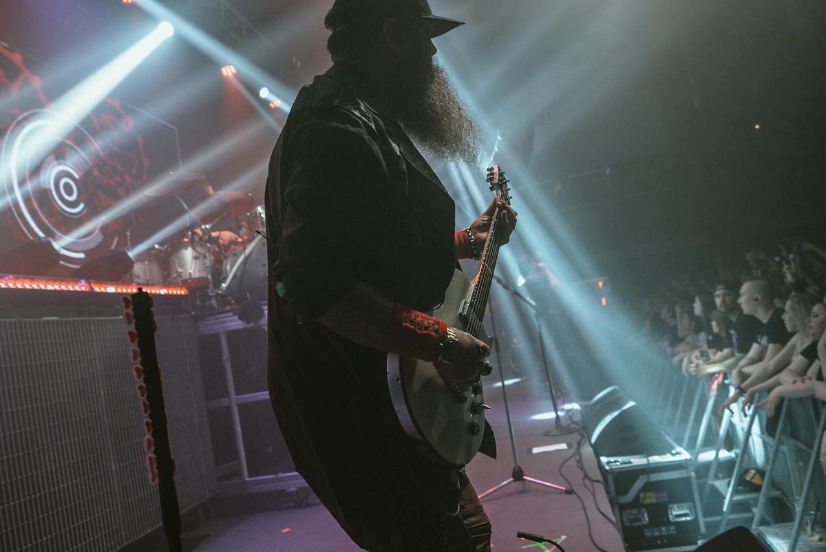 threedaysgrace's tweet image. Few club bangers were a blast. Today we’re rippin @copenhell ❤️‍🔥 
📸 @jbhvisuals13 
#threedaysgrace #EXPLOSIONS #copenhell #copenhagen #denmark