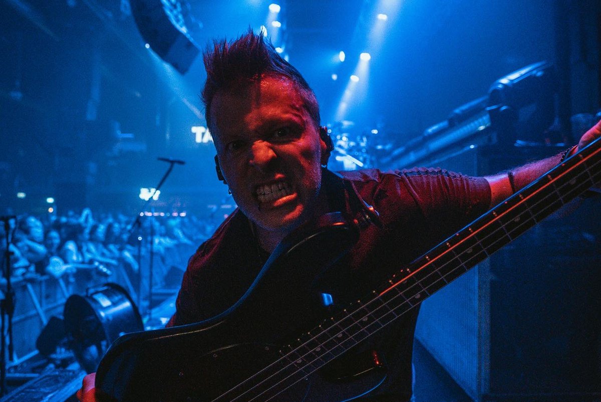 threedaysgrace's tweet image. Few club bangers were a blast. Today we’re rippin @copenhell ❤️‍🔥 
📸 @jbhvisuals13 
#threedaysgrace #EXPLOSIONS #copenhell #copenhagen #denmark