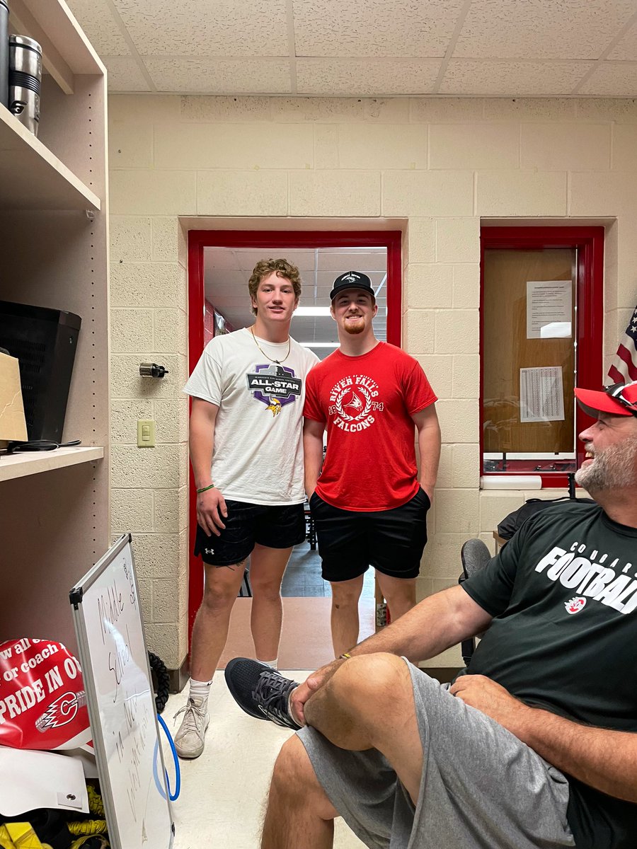 One thing I love about the growth of Cougar Strength is being able to hire former student-athletes &amp; work with them on their summer break.
- Megan Stacy🏀, Megan Goodreau🏒🎾🥍, Anna Jarpey🎾🥍🏒, Reese Littlefield🏈🥍, Mason Mix🏈