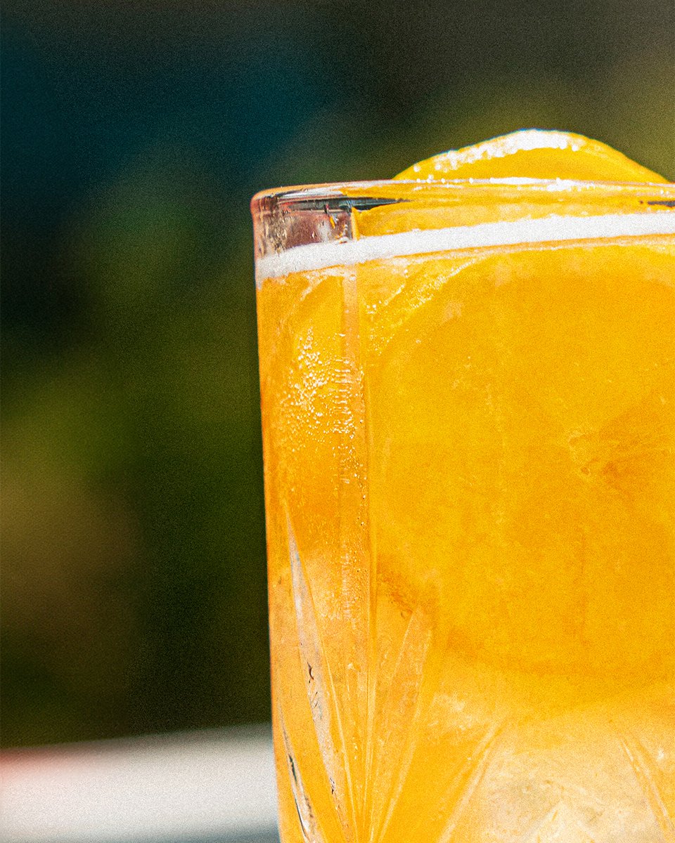 Sun's out, Iced Teas out! ☀️😎

Beat the heat this weekend with our House Made Softs. We're talking all the #icedteas, lemonades and smoothies you could DREAM of!

Wanna make your own? Hit the link in our bio and check out our blog for the first of MANY Summer Recipes to come! 🥤