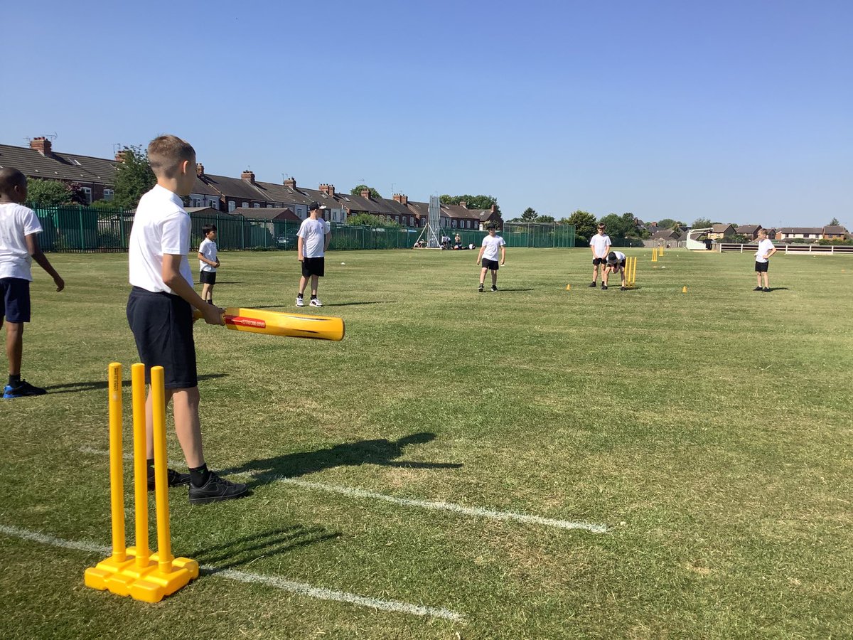 Well done Foxes for representing the school so well at the Year 5/6 Hull Cricket Competition. We are all so proud of all you achieved! 🏏 🦊