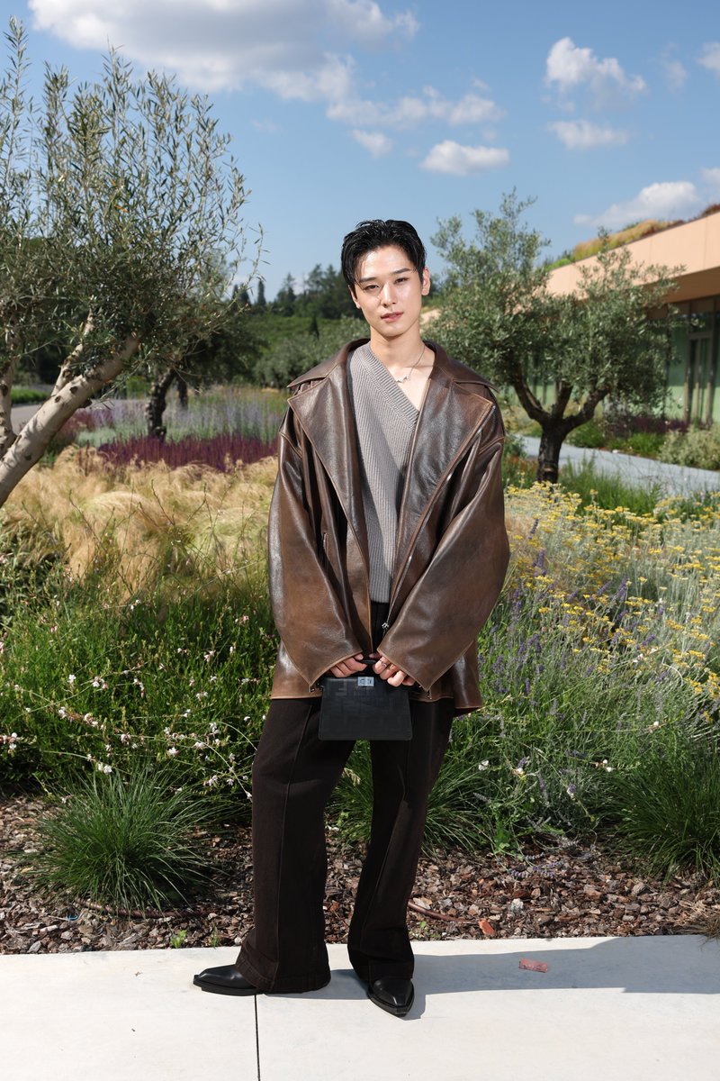 Friends of the House and special guests attended the #FendiSS24 fashion show.

<a href="/jrmypope/">Jeremy Pope</a> 
<a href="/IST_THEBOYZ/">더보이즈(THE BOYZ)</a>