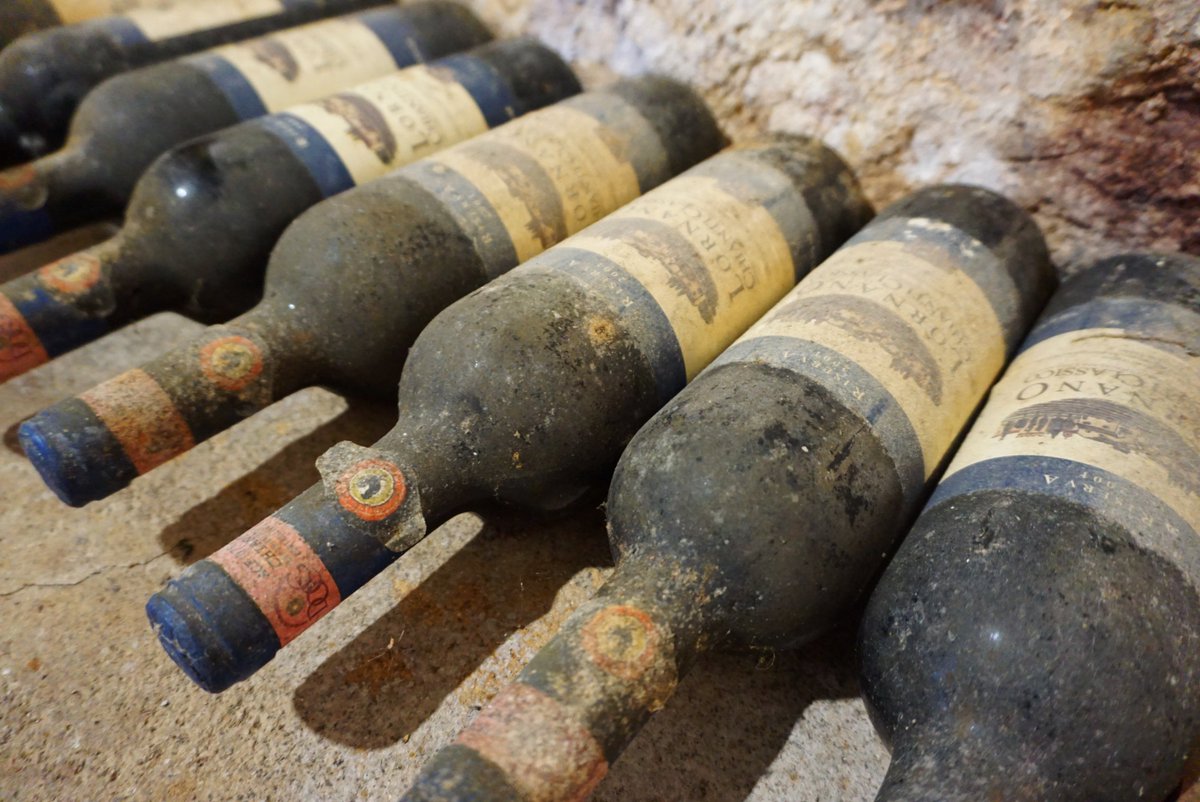 Now available on our e-commerce bit.ly/WebShopLornano some Chianti Classico old vintages on a very limited quantity!
Quantity is so limited that you can buy only one bottle per order.
Check here bit.ly/WebShopLornano, buy the old vintages and let us know which one you prefer!