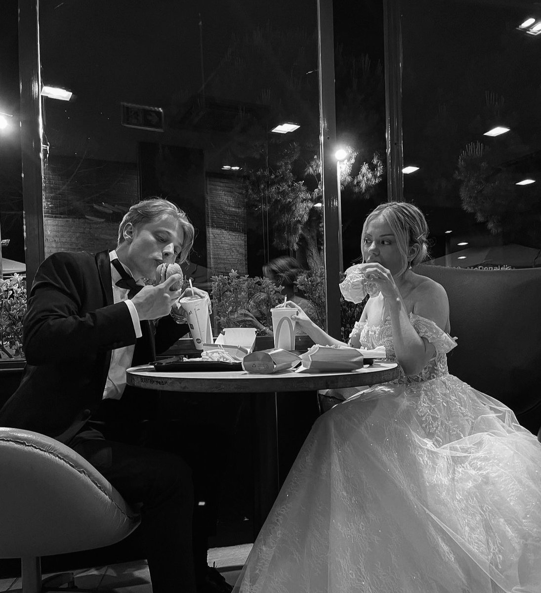 Düğün gününde senle ben..