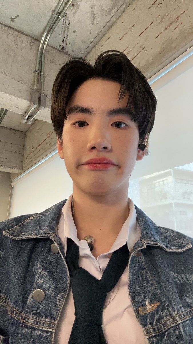 ลืมไปแล้วว่าต้องยิ้มยังไง
#789SURVIVALEP4 
#PHUTATCHAI