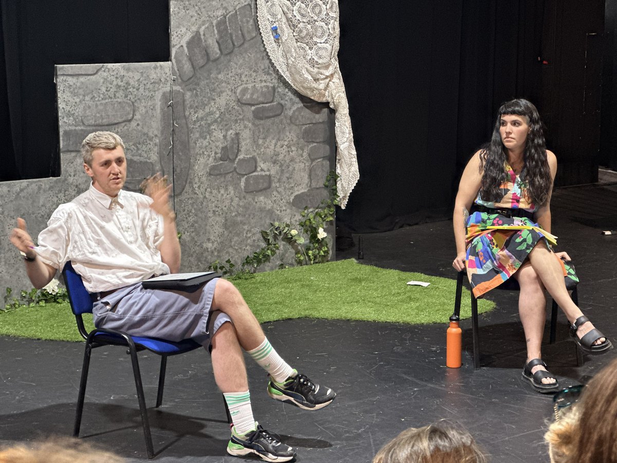 YTArtsScot's tweet photo. As we sum up our #BuzzNetwork experience this week in Glasgow, our participants are reflecting on their journeys, together and individually. We're planning next steps to further champion diverse voices, and looking forward to scran before a show tonight at @GlasgowTramway πππ https://t.co/WQsqTi93Xu