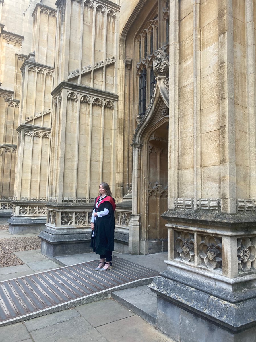 engfac's tweet photo. Congratulations to A E Stallings @ae_stallings who has just been named the next Oxford Professor of Poetry! Here’s our Chair of the Faculty Board, Prof Marion Turner, making the announcement! https://t.co/ICMIBmla2s