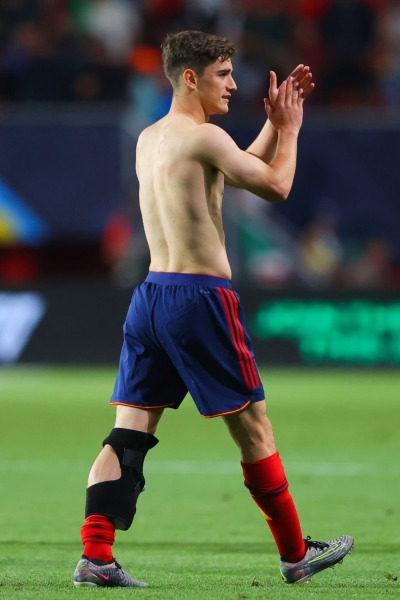 DybalaAndMore's tweet image. Gavi