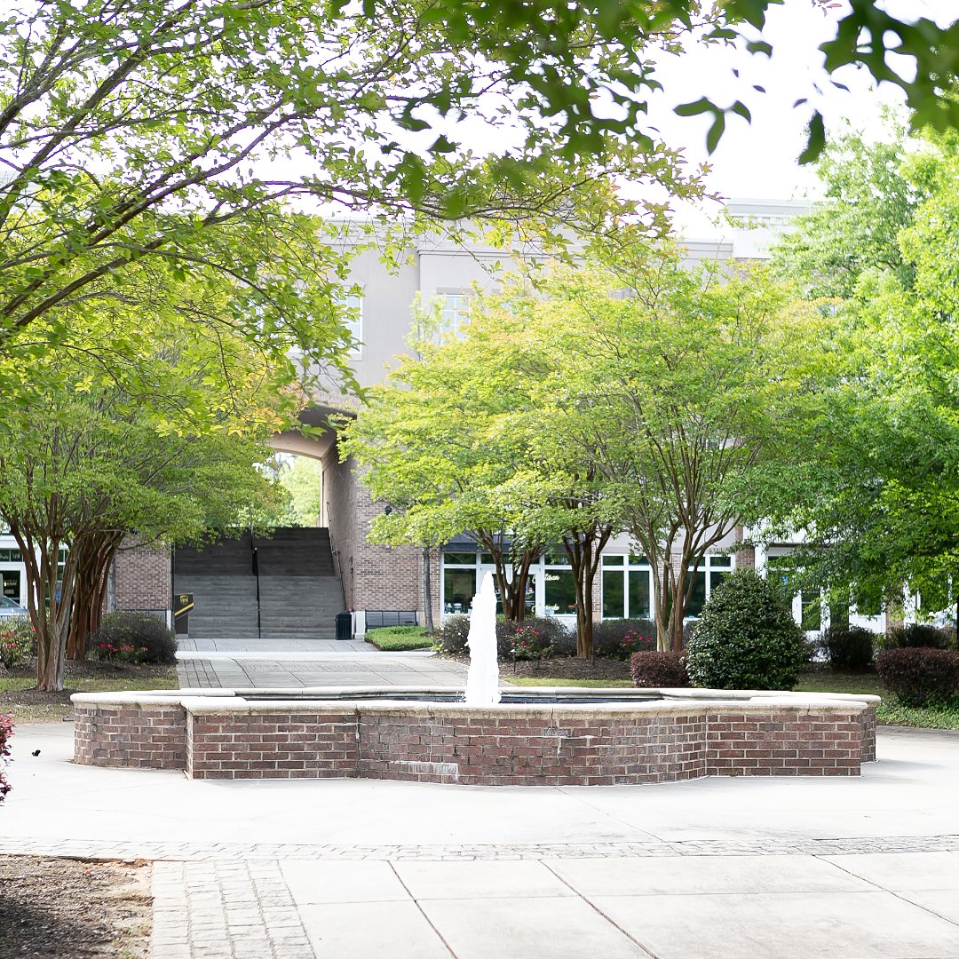 ConservPayAUG's tweet image. We’re located only minutes away from Evans Towne Center, giving a competitive edge to all businesses in the CSRA and beyond! 😏
Click the link in our bio to learn more about our services.
#creditcardprocessing #businessowner #processingsolutions #paymentsolutions
