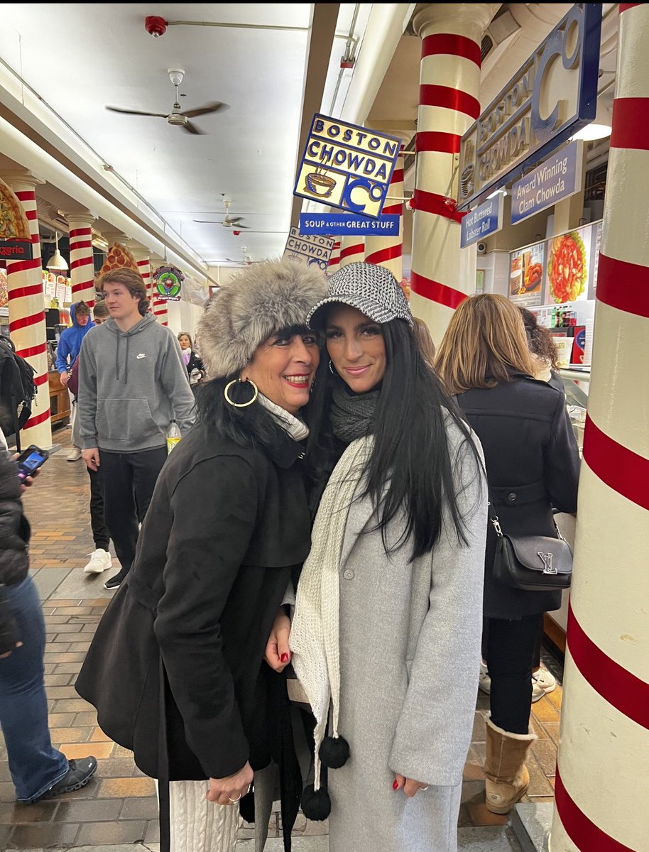 CMG_319's tweet photo. @ErasTourResell @SarahSmithRep Just sent the DM! PLEASE PLEASE PLEASE! I would fly from Florida so my Mom &amp; I can have the “BEST DAY” 🩷 It would mean the world to me!!! ✨ https://t.co/afM7bInEX6