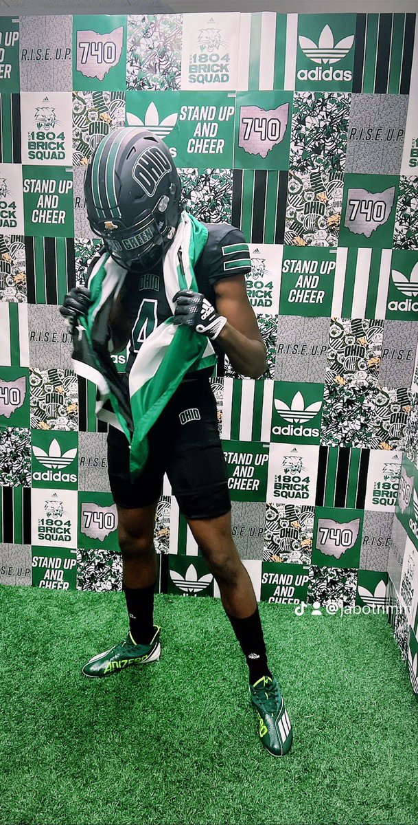 Blessed to Receive a offered from Ohio University! @OhioWRCoach @DLO614 @bkronethal @CoachDunbar49 @ErikRichardsUSA @DemetricDWarren @NP_Florida @clintbrew247 @NP_Florida @Andrew_Ivins @On3sports @On3sports @Rivals @TheCribSouthFLA @PrepRedzoneFL