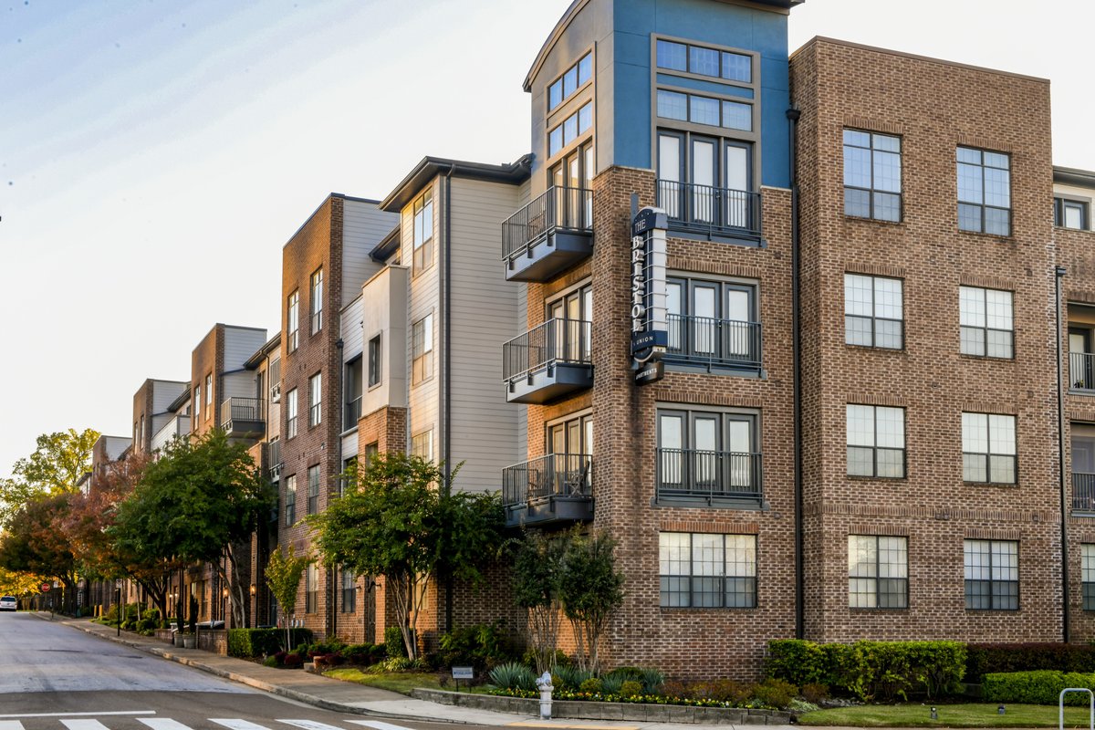 Conveniently located in the Medical District and easy access to I-69, The Bristol on Union apartments in Memphis offers you the best location in Midtown.

#MidTownApartments #MemphisApartments #ApartmentLiving #TheBristolOnUnion #MedicalDistrict #FogelmanLiving