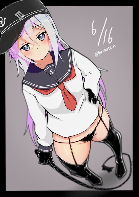 進水日だよ響ちゃん 