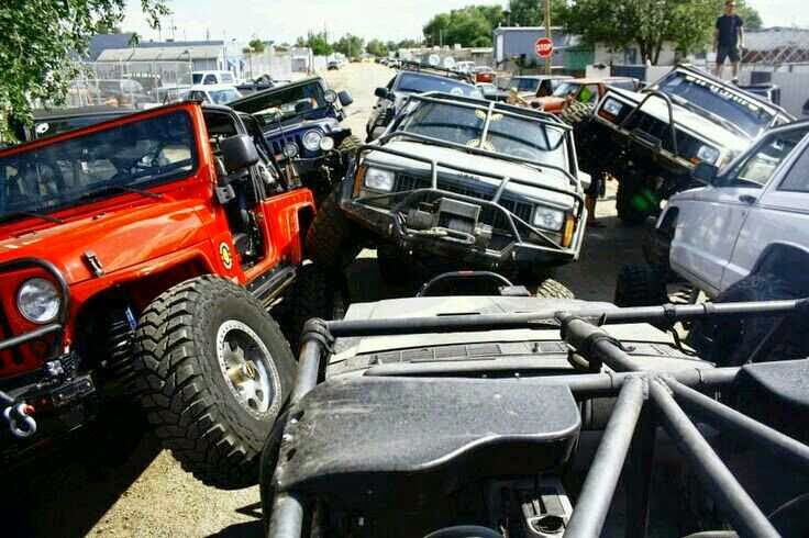 Good morning jeepers. Get out and have a wicked day. Keeper upright out there. ✌️