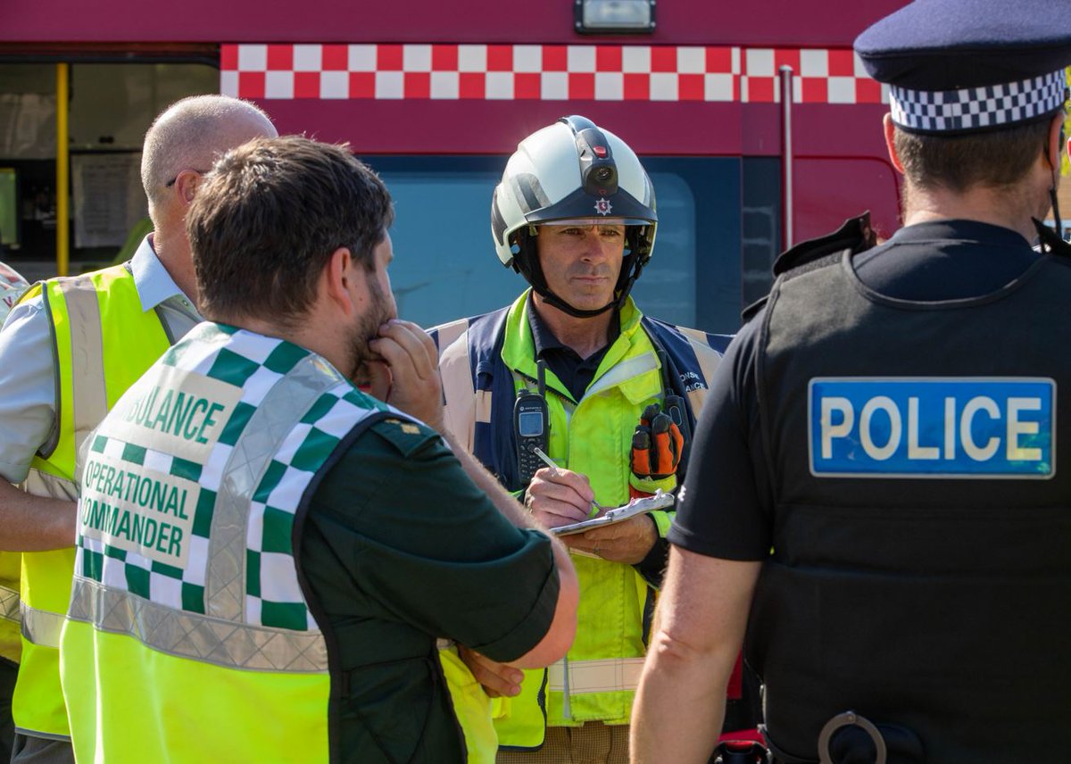 It's Father's Day! Thanks to all the emergency service dads out there who are working today to keep everyone safe 🥰