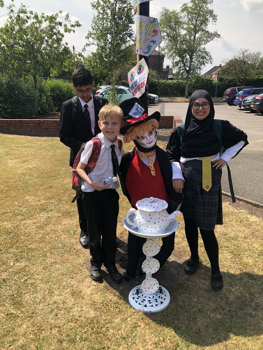 Mrs Richardson tweet media