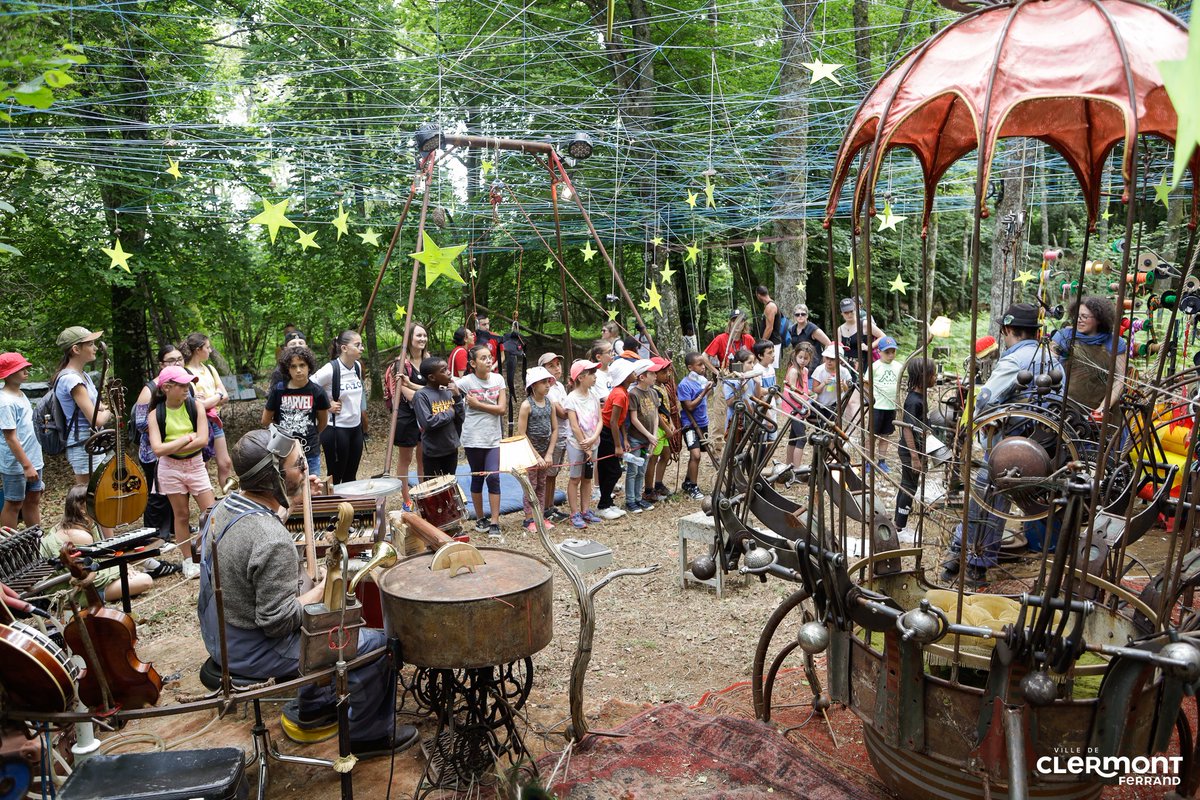 ClermontFd's tweet photo. 🌟 Quand la science rencontre l'imaginaire : le  festival des Nuées Ardentes se déroule en ce moment et jusqu'à demain au  pied du Puy de Dôme avec une programmation spéciale pour les 400 ans de  la naissance de Blaise Pascal.  Courez-y ! 🌋
👉https://t.co/5wwCr7lzxW
@UCAuvergne https://t.co/pwLJ9BoCdB