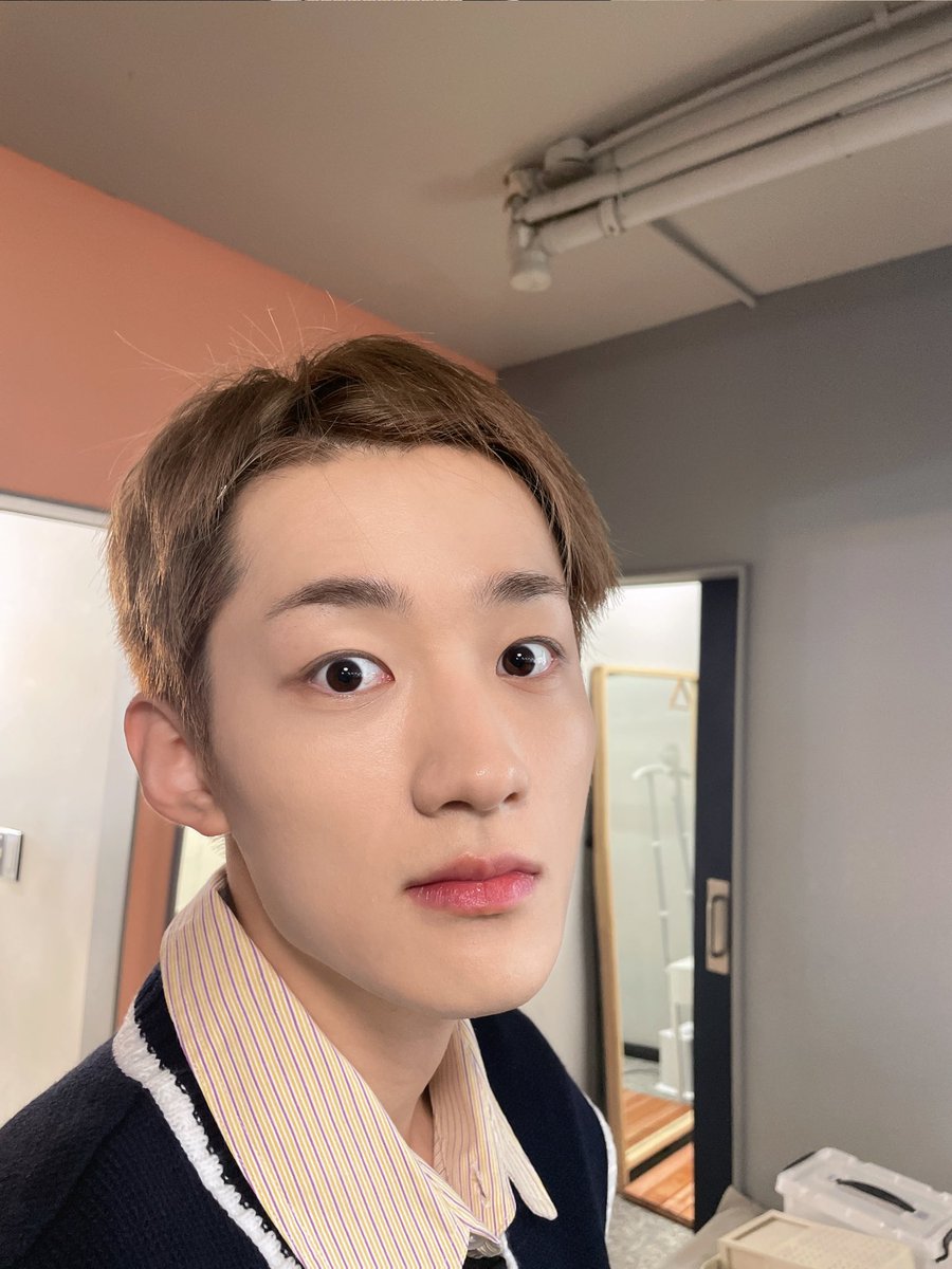 by_verivery's tweet photo. [#연호]

김용승 생일축하한다
너가 내 자랑이야 알지😲
알면 끄덕여!!!!

#HAPPYYONGSEUNGDAY
#묭토끼_생일축하하묭
#짱보더콜리_짱용승_굿생축 https://t.co/W0dUENy0Tf