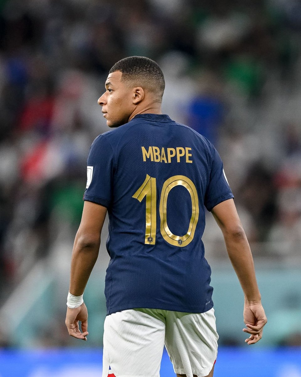 Madrid Universal on X: "Kylian Mbappé can take Modrić's number 10 shirt  from 2024. — @relevo https://t.co/M8CkuViCH6" / X