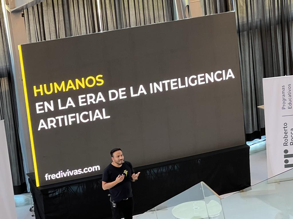 En un marco espectacular, mostrando que se puede aprender de otro modo aquí y ahora, asistimos a una jornada productiva, polémica y pletórica de destrucción creativa <a href="/etrrar/">Escuela Técnica Roberto Rocca</a> <a href="/maru_albarracin/">Mariana Albarracín</a> <a href="/_javierma/">Javier Martínez Álvarez</a> <a href="/erikabienek/">Erika Bienek</a> <a href="/hightechhigh/">High Tech High</a> <a href="/fredidavidvivas/">Fredi Vivas 🇦🇷</a> <a href="/Tenaris_ar/">Tenaris Argentina</a> <a href="/ludovicogrillo/">Ludovico Grillo</a>