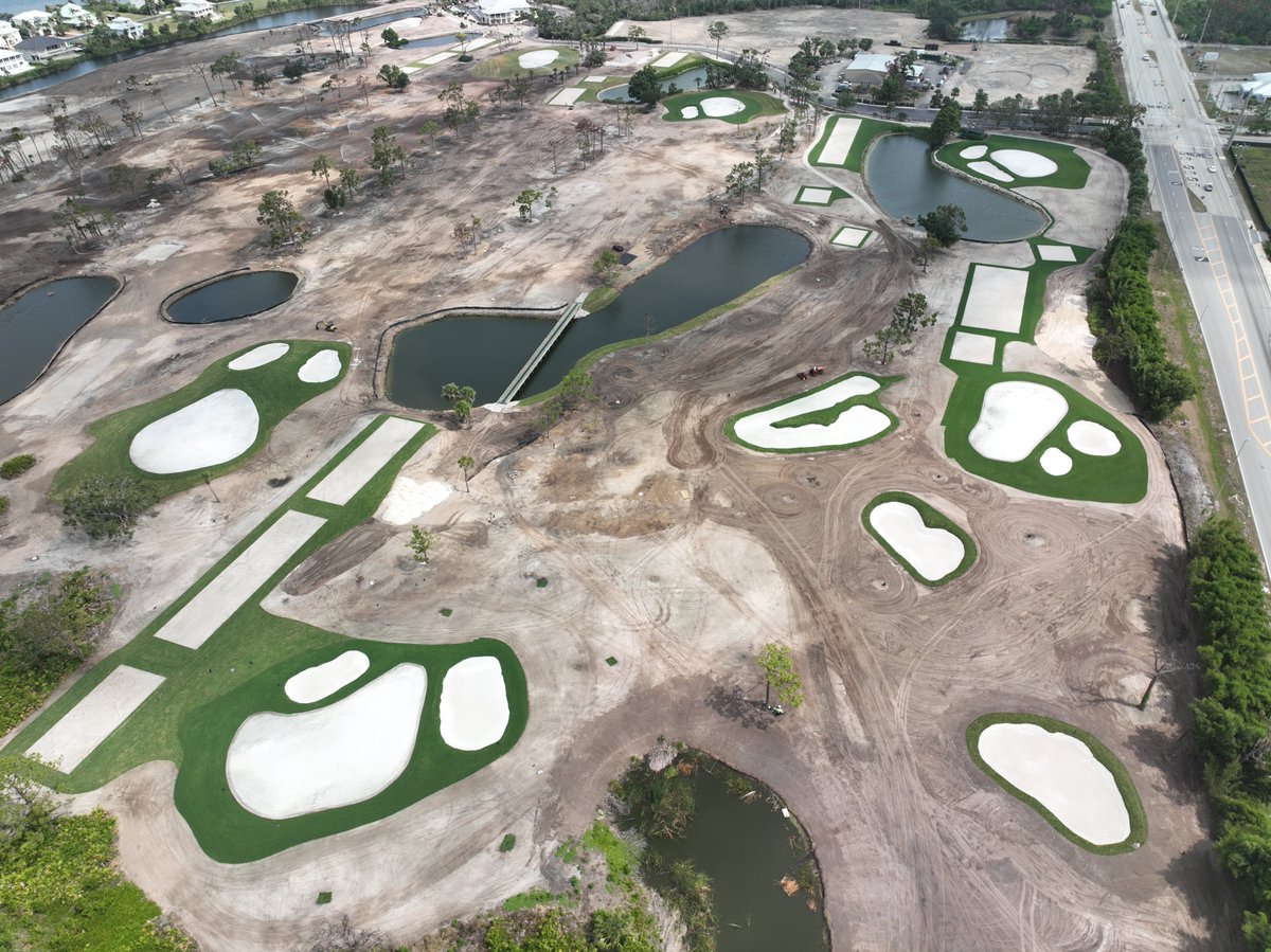 Rahzturf's tweet photo. She's ok.
@golf_lemon #GCSAA #LTF #SupeLife #Golf https://t.co/k3FRUdr98S