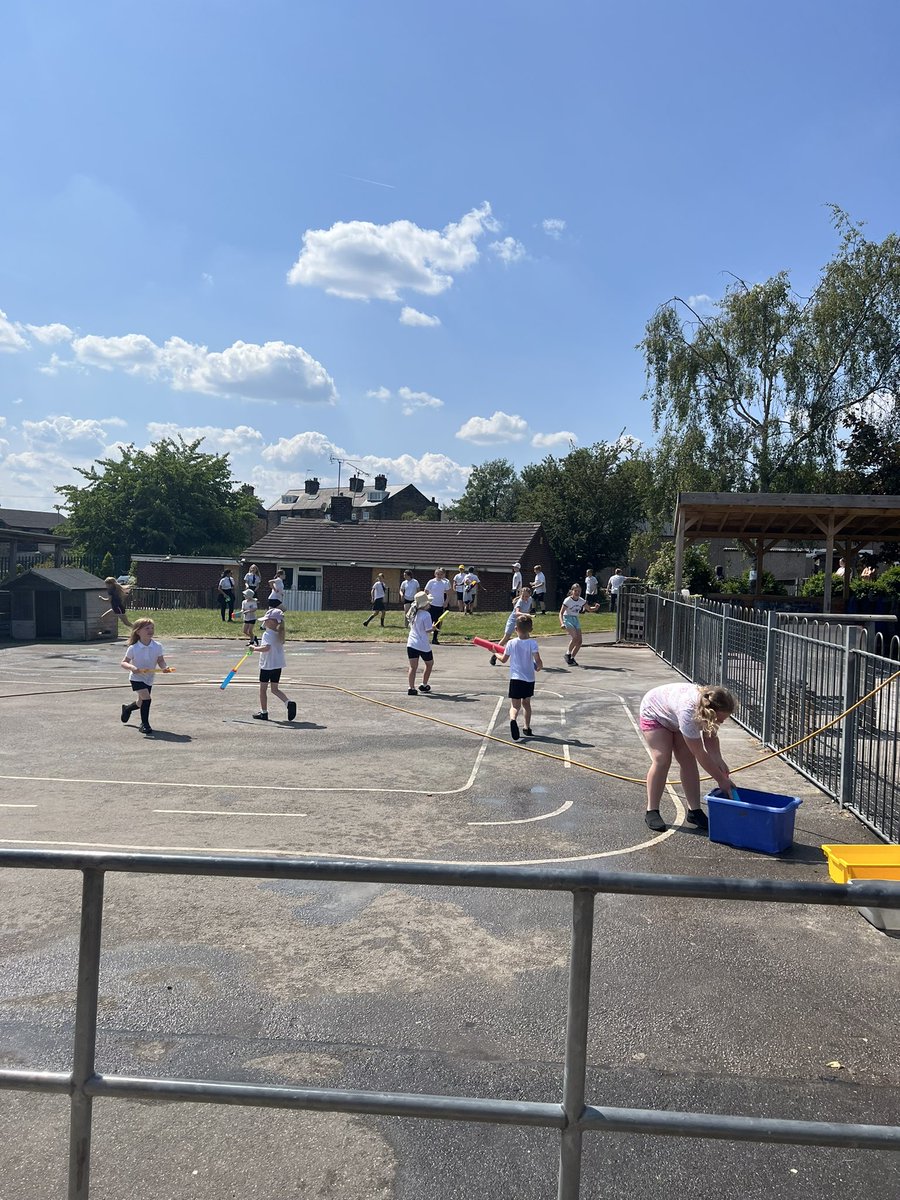Y1_TheMill's tweet photo. We’ve worked so hard on our phonics this week!! Water fight to celebrate in this glorious weather ☀️ 🚿 https://t.co/IU49G9tIZ3