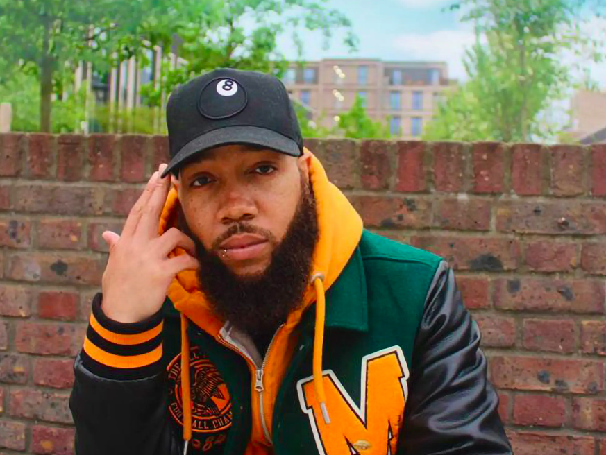 ClashMagazine's tweet photo. Hackney all-rounder @xvrblck causes a ruckus with new 'The BLCKOut (EP) Vol. 1' - 

https://t.co/4FKPybkOC8 https://t.co/0ON1ohWN94