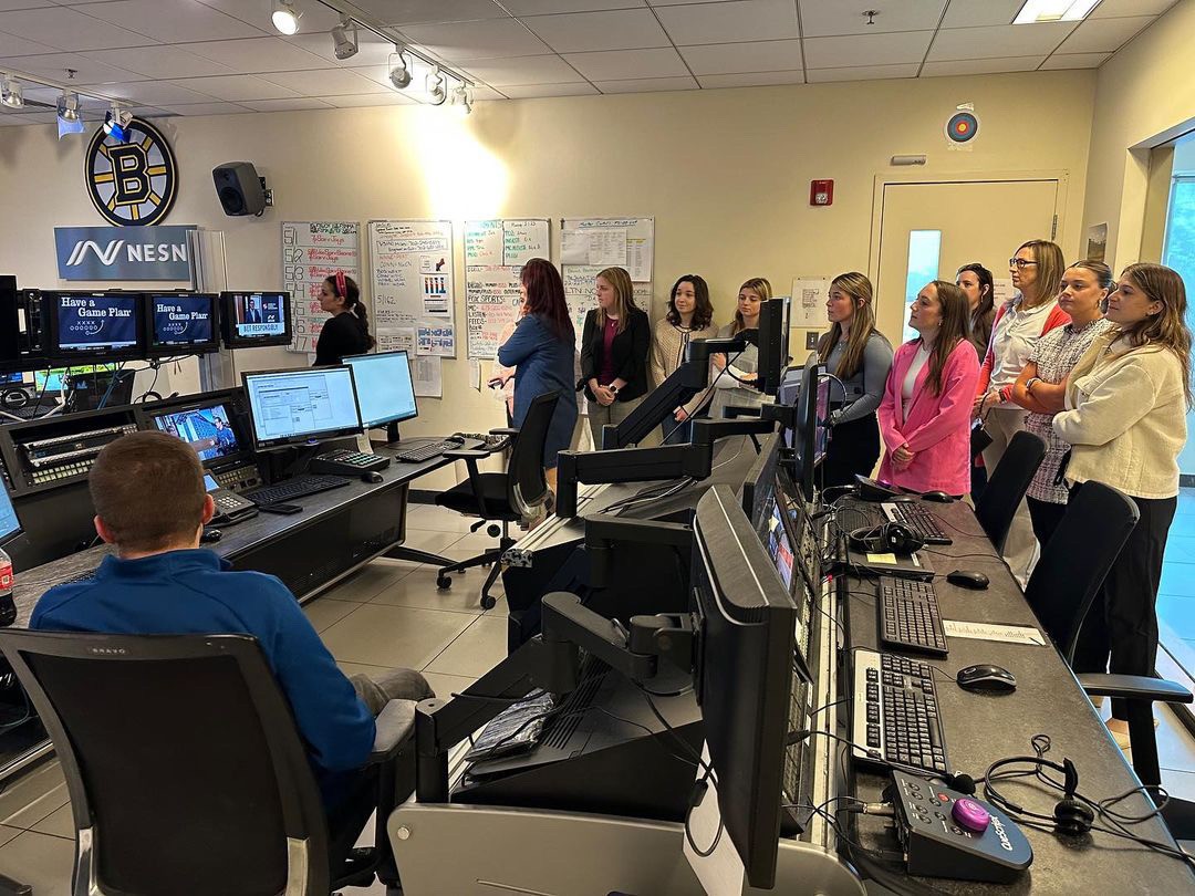 EndicottCollege's tweet image. Internships aren’t the only way Gulls are getting experience in their fields. A spate of networking events and opportunities—both on and off campus—are giving Gulls an inside look at their future industries while making connections there, too.

Read more: endi.co.tt/3P2AhHu