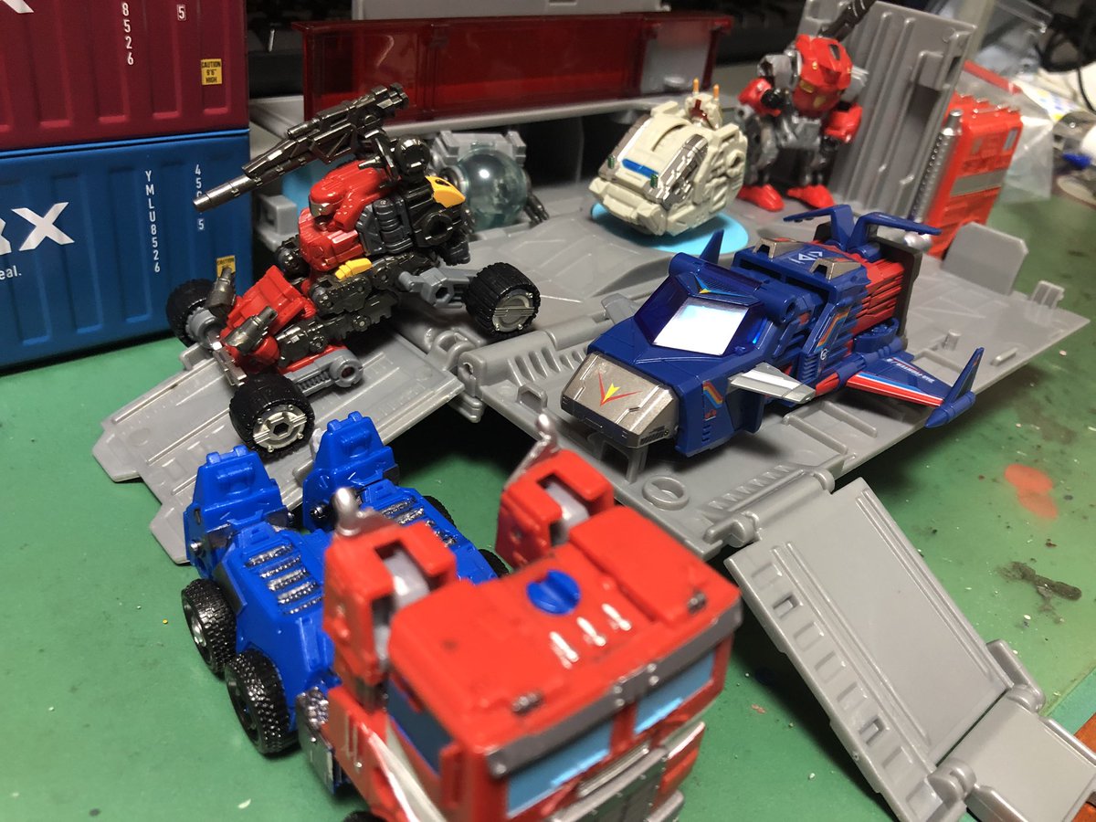 sendai9130's tweet photo. あー!
コレはいけません!
実にいけませんなー!
#ダイアクロン
#トランスフォーマー
#micromachine https://t.co/BXmQIIs3ej